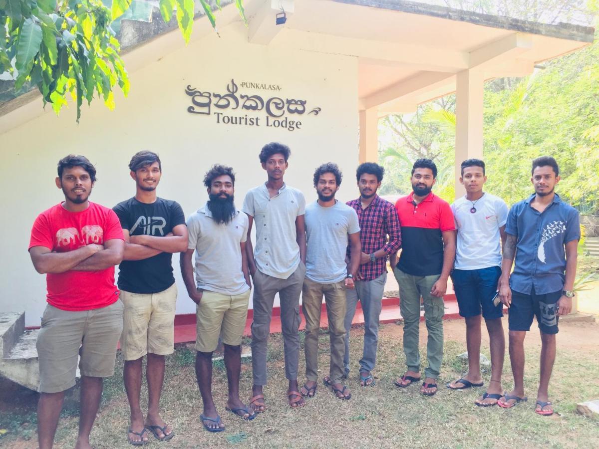 Punkalasa Tourist Lodge أنرادابورام المظهر الخارجي الصورة