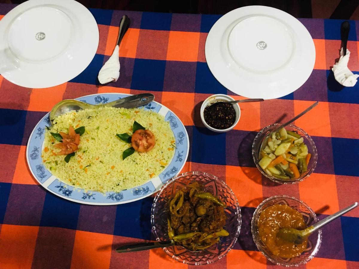 Punkalasa Tourist Lodge أنرادابورام المظهر الخارجي الصورة