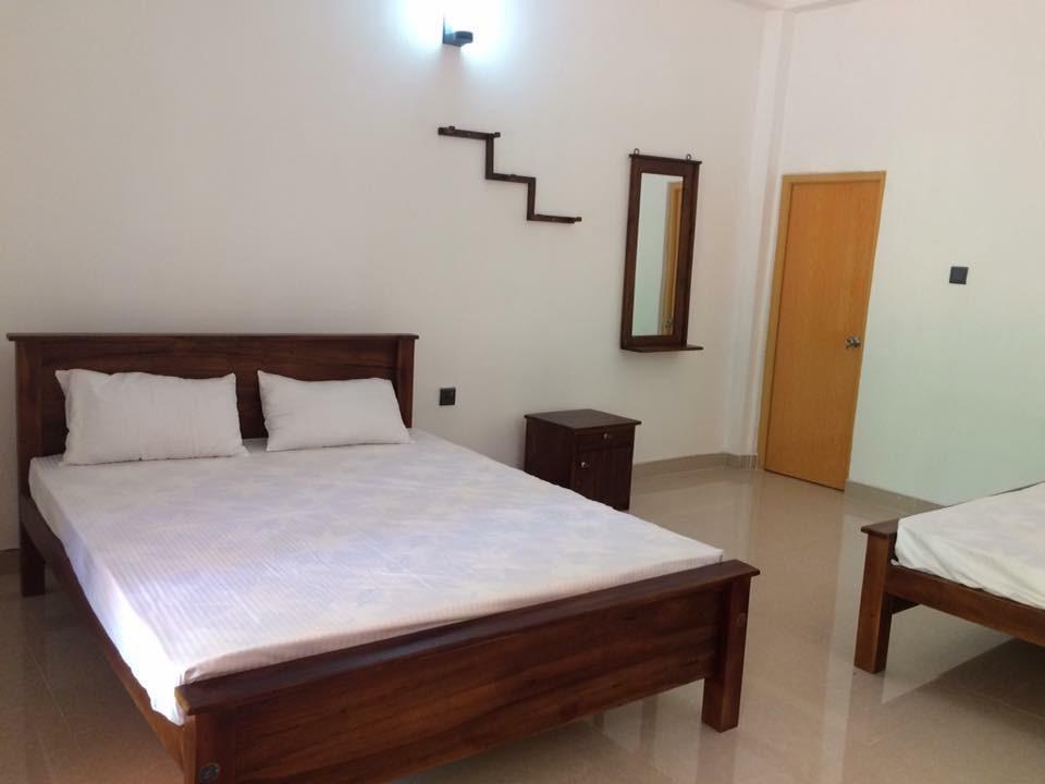Punkalasa Tourist Lodge أنرادابورام المظهر الخارجي الصورة