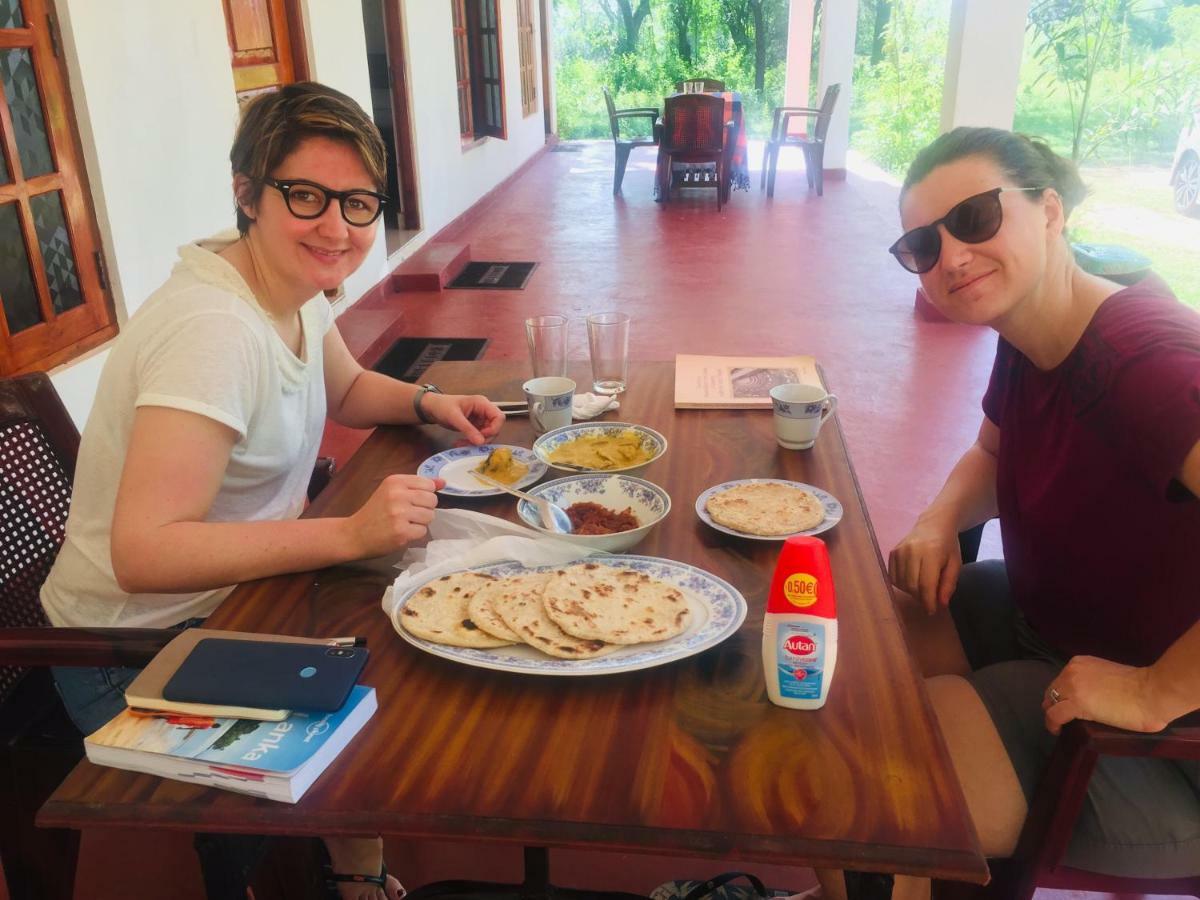 Punkalasa Tourist Lodge أنرادابورام المظهر الخارجي الصورة