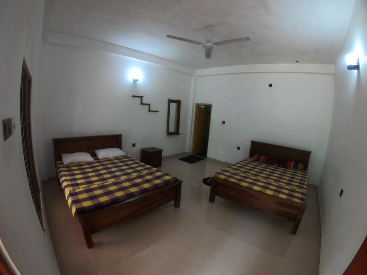 Punkalasa Tourist Lodge أنرادابورام المظهر الخارجي الصورة